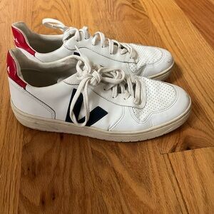 Veja Men's White and Red Sneakers